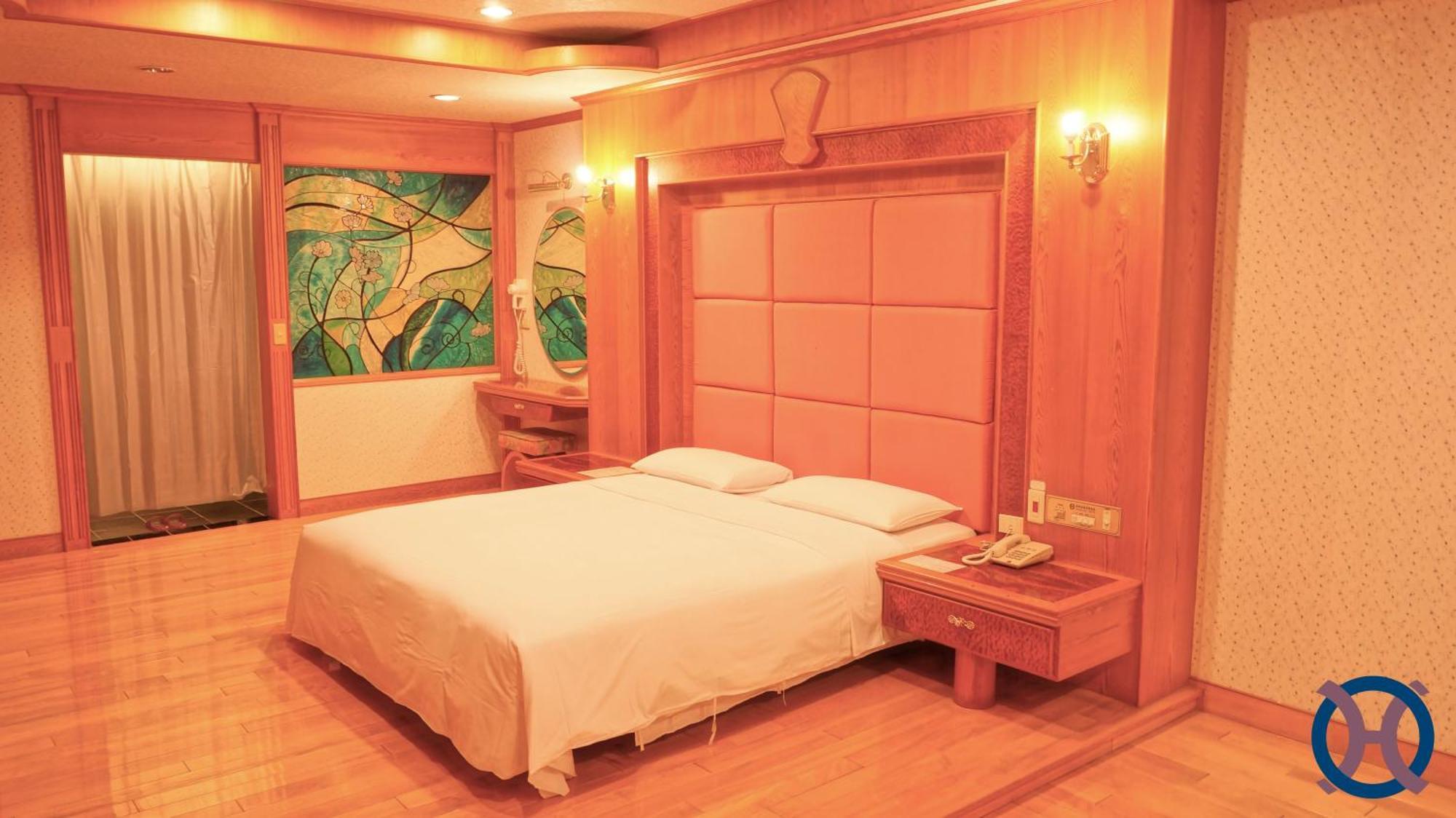 Hwa Du Hotel Tajnan Kültér fotó